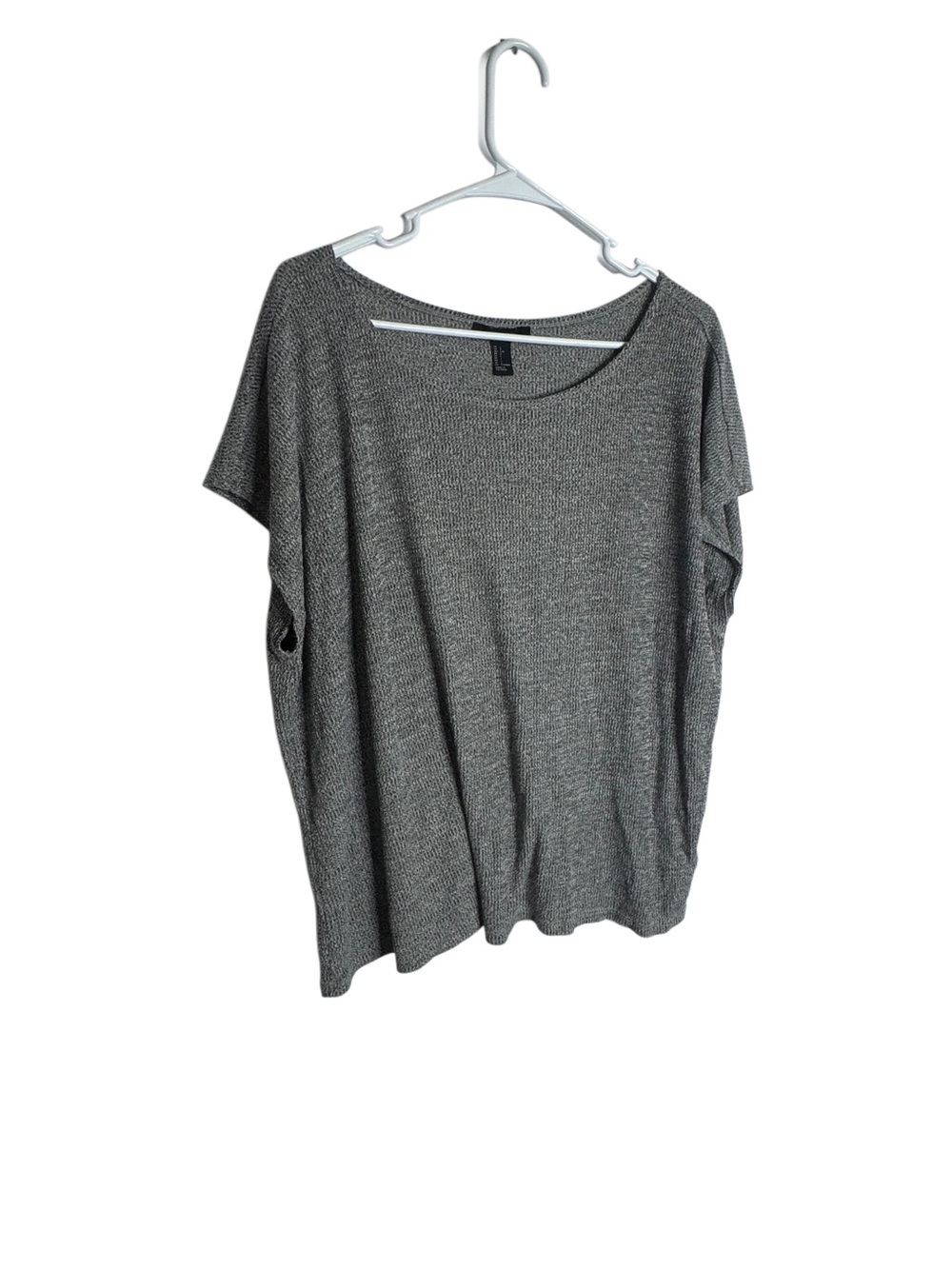 Forever 21 Charcoal Gray Scoop Neck Short Sleeve Tee